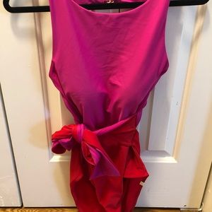 Summersalt size 10. EUC. One piece.